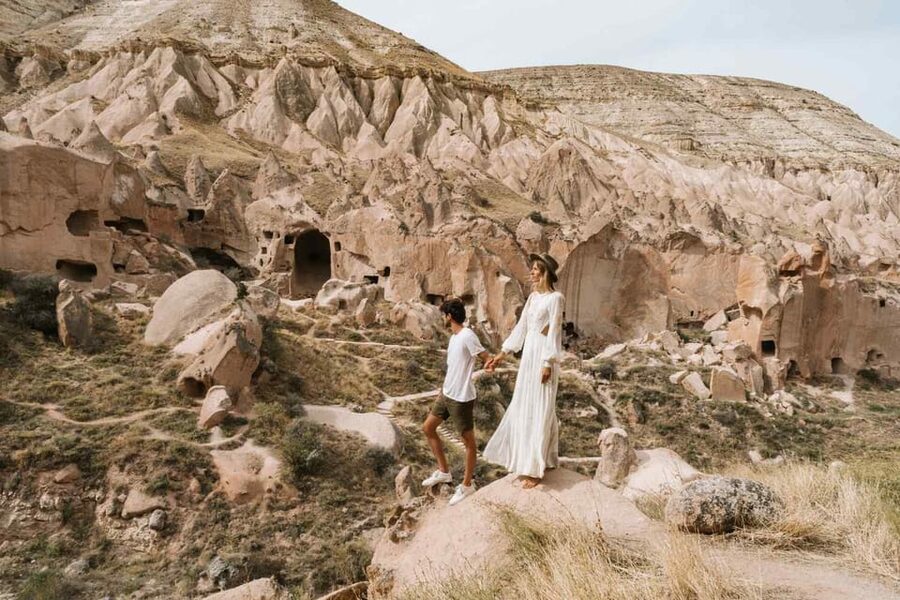 Cappadocia: 2-Day Green and Red Tour with Lunch & Tickets - Day One in Practice: Uçhisar, Underground History, Selime, Ihlara, Pigeon Valley
