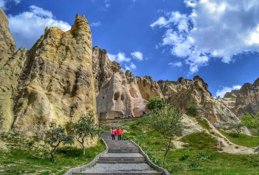 Cappadocia: 2-Day Green and Red Tour with Lunch & Tickets - Day Two: Göreme Open Air Museum, Views, Monk’s Valley, Devrent, Avanos