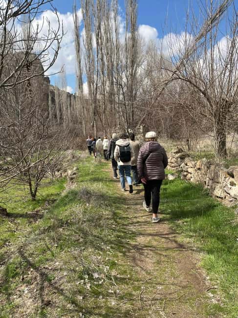 Cappadocia: Green Tour with Underground City & Ihlara Valley - The Uçhisar shopping break, plus quick snack time
