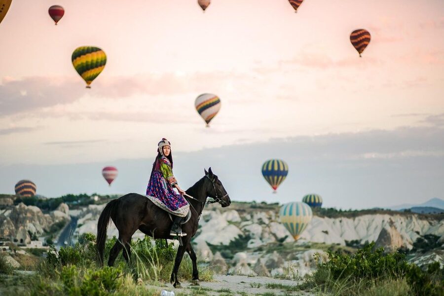 Cappadocia: Horse Riding Tour Sunset or Day Time with Pickup - The One Stop and the Photo Help: Small Detail, Big Relief