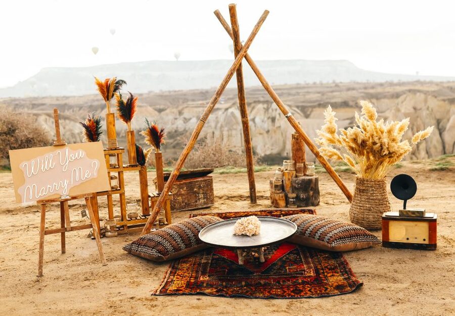Cappadocia: Love Valley Proposal Service with Transfers - Surprise proposals: how to make it actually work