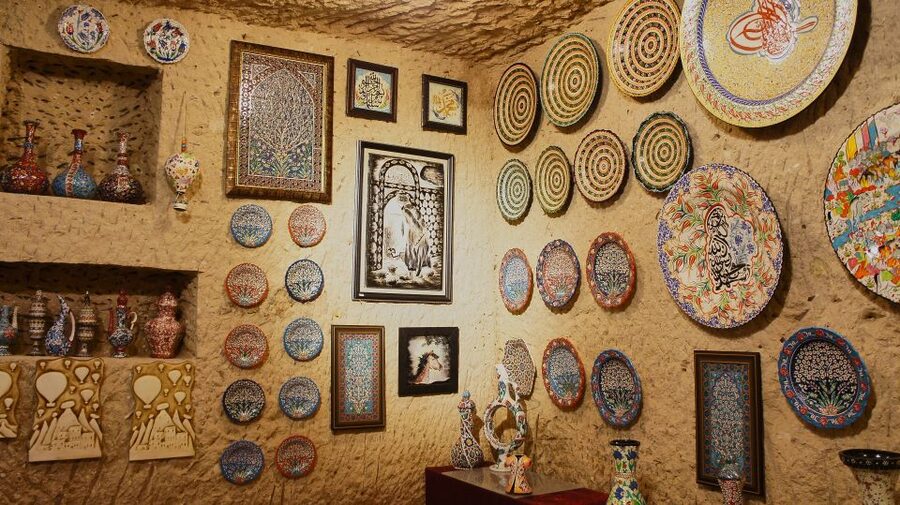 Cappadocia: Pottery Workshop - From first touch to your own clay shape, with wheel time