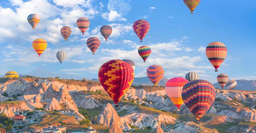Cappadocia: Red Tour and Sunrise Balloon Tour - Sunrise balloon: why meeting the day at 2,000 feet matters