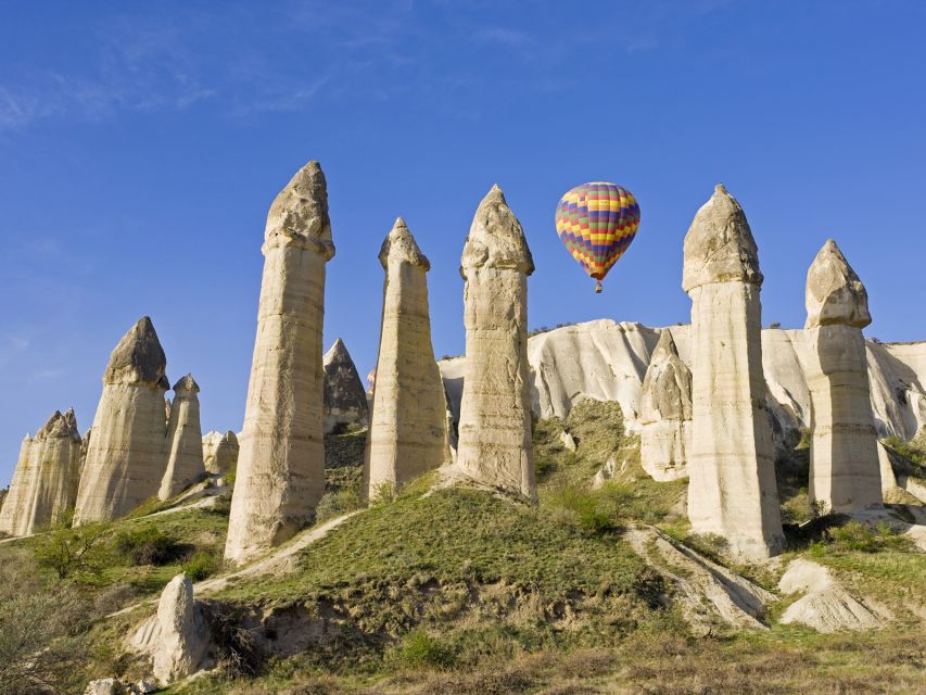 Cappadocia: Red Tour with Entry Fees and Lunch - Avanos Pottery on the Red River, Where Practice Looks Unchanged