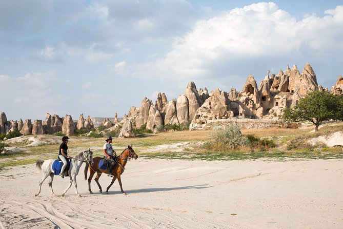 Cappadocia Sunset Horse Riding through the Valleys and Fairy Chimneys - Quick Tips to Make Your Ride Smoother