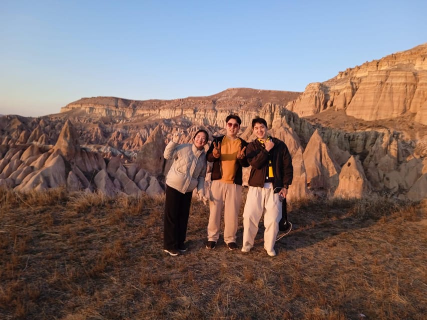 Cappadocia: Sunset Rose Valley Hiking Tour - Meeting near Göreme Municipality and getting to the trailhead fast