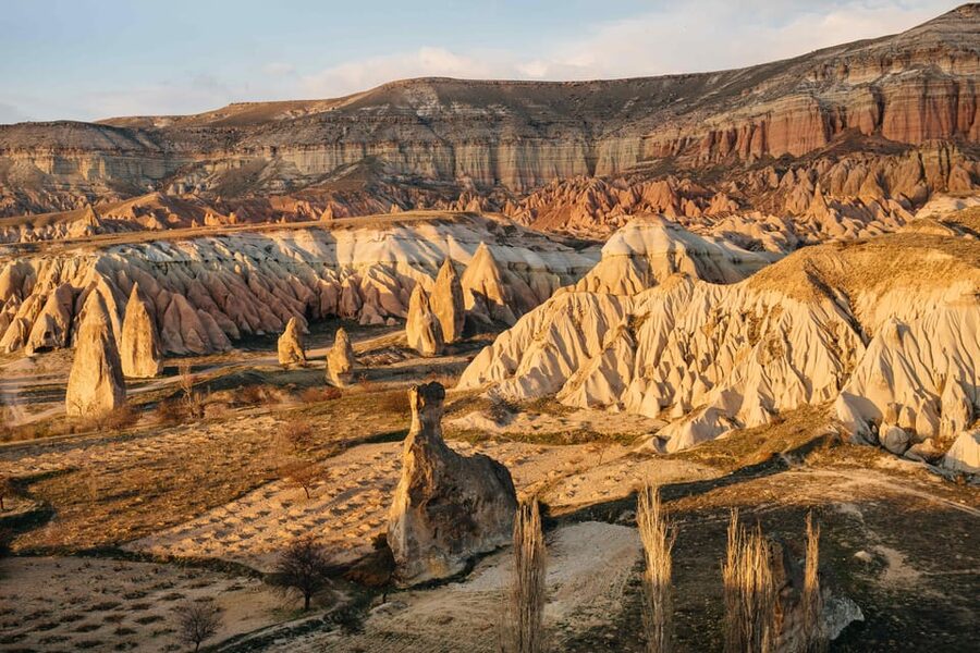Cappadocia Watching the Sunset With Wine in Red Valley - Timing, comfort, and what to bring so sunset is enjoyable