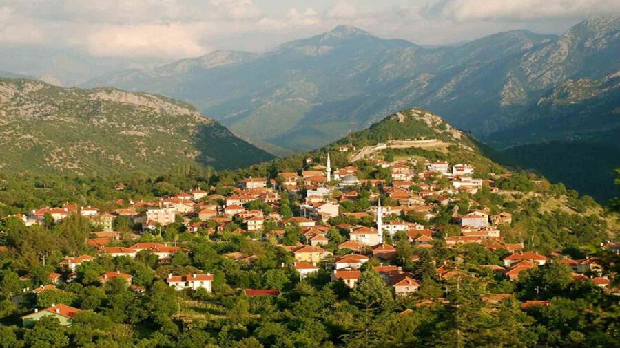 City of Side: Altinbesik Cave and Ormana Village - Should you book the Altınbeşik Cave and Ormana Village tour from Side?