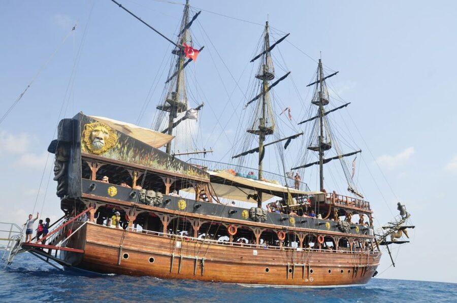 City of Side: Manavgat River Boat Lunch Cruise & Bazaar Tour - Should you book this Manavgat River boat lunch cruise and bazaar tour?