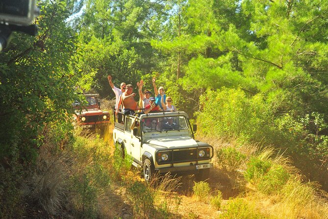 Combi Safari offroad adventure with picnic - The off-road Jeep segment: why it feels thrilling and how to handle it
