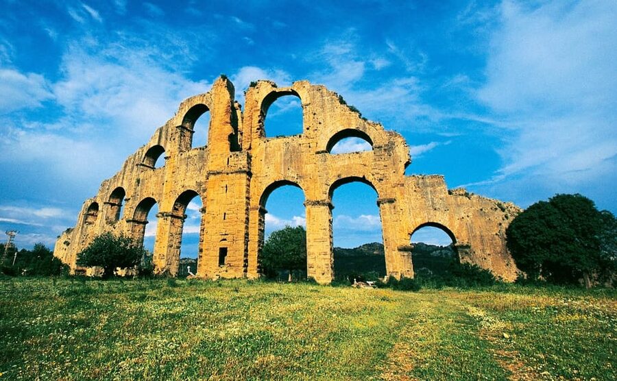 Day Tour of Ancient Roman Sites with Lunch and Guide - Key highlights worth planning around