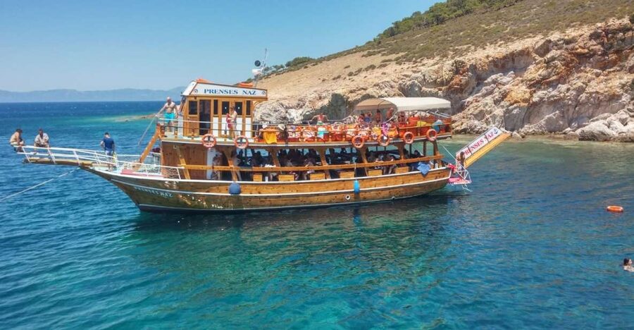 Didim/Altinkum: Lazy Day Boat Trip w/BBQ Lunch - Getting from Didim to Altinkum Beach, the easy way