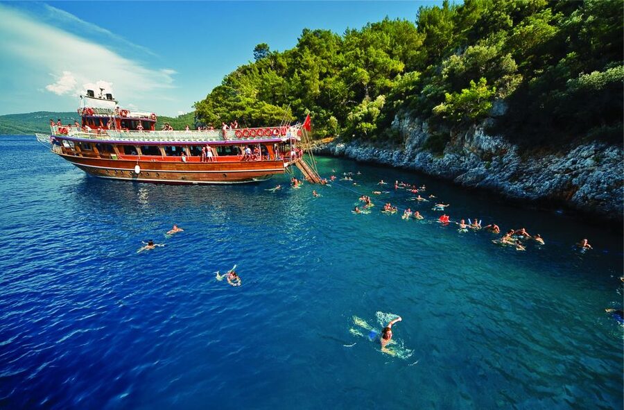 Didim/Altinkum: Lazy Day Boat Trip w/BBQ Lunch - Who this cruise fits best in Didim, and who might feel off