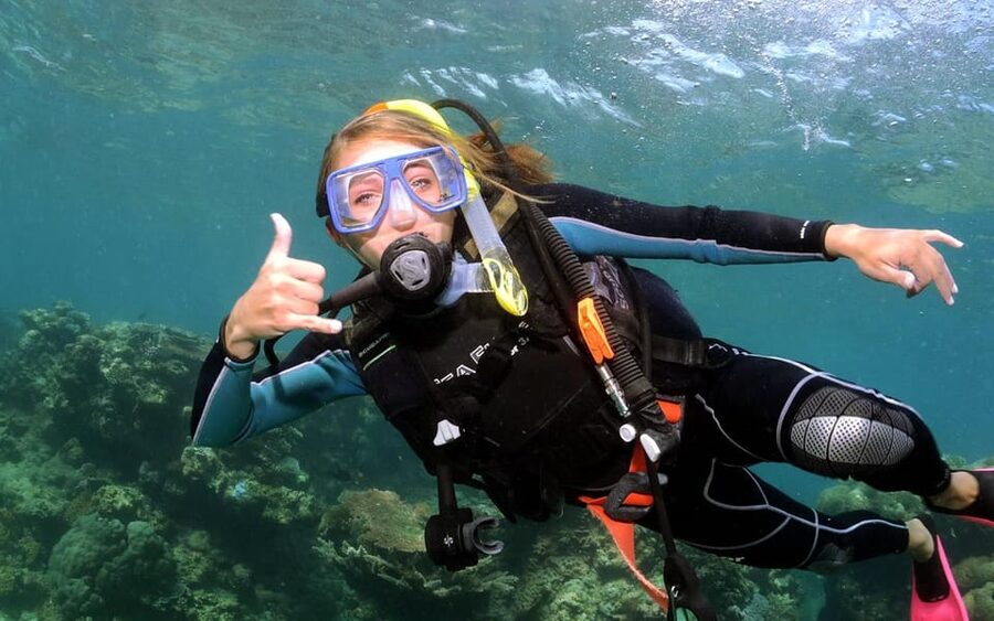 Diving Tour from Alanya & Side with Lunch - 2 Dives Included - Lunch and time on deck between sessions