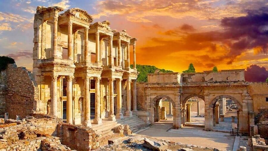 Ephesus and Virgin Mary Day Trip by Plane from Istanbul - Isabey Mosque and Selçuk breaks: a smart change of pace
