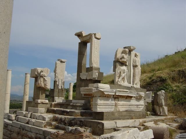 Ephesus: Full-Day Tour from Kusadasi or Izmir - How the Guide and Timing Shape Your Experience