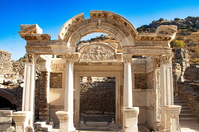 Ephesus Full-Day Tour with Lunch from Bodrum - Lunch at the buffet: included food, extra drinks, and what to watch for