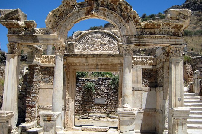 Ephesus Tour From Izmir - Ceramic Shops, Carpets, and the Sales Pitch Reality Check