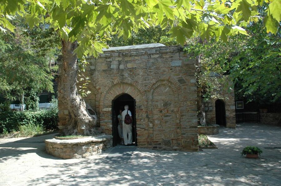 Ephesus & Virgin Mary's House Tour (Entry Fees Included) - The clever stops inside Ephesus: Hadrian, Medusa, and a surprise advertisement clue
