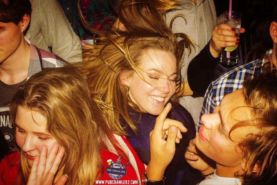 Explore Istanbul Night Life: Pub Crawl - Who Should Join, and Who Might Want a Different Night