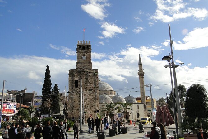 Explore The Old Town With Local Taste - Kırkmerdiven Sokak and the forty-stairs shortcut to the port