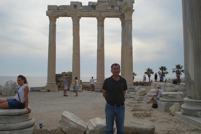 Exploring Ancient Wonders and Natural Beauty in Turkey - Side Antik Kenti and the Temple of Apollo: ruins with real bearings