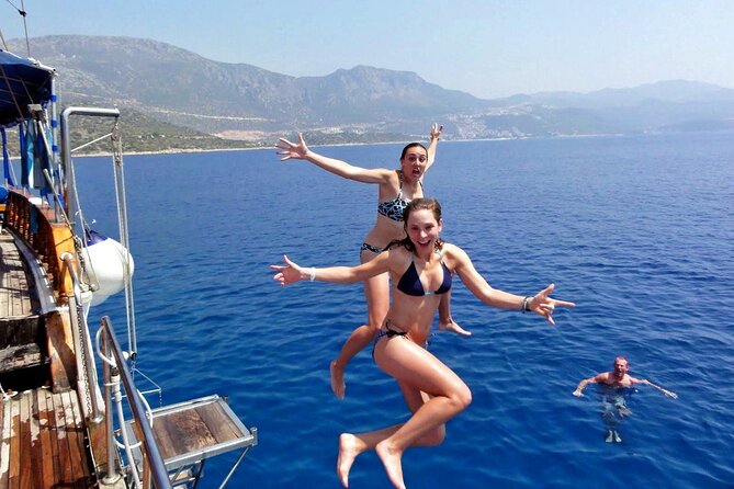 Fethiye Oludeniz Boat Trip With Butterfly Valley And Six Islands - The boat experience: space, comfort, and crew vibe