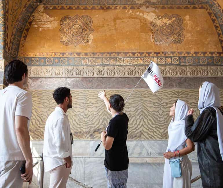 Flexible Combo: Hagia Sophia, Topkapi, Basilica, Blue Mosque - Why this Istanbul combo saves you real time