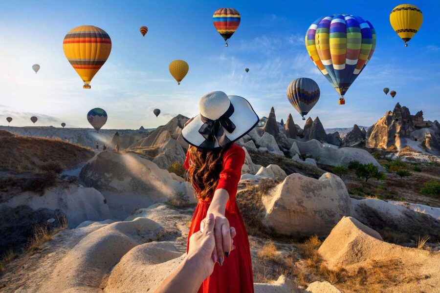 From Alanya: 2-Day Cappadocia, Cave Hotel, & Balloon Tour - Love Valley, Derwent Valley (Valley of Fantasy), and the Monks Valley stop