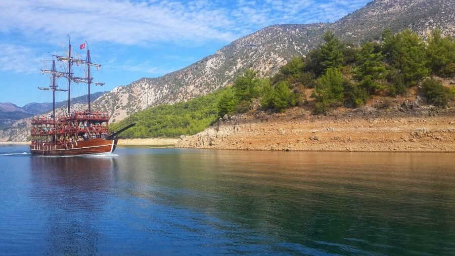 From Alanya: Green Canyon Day Trip with Lunch and Boat Ride - Lunch by the water: what’s included and what to watch for