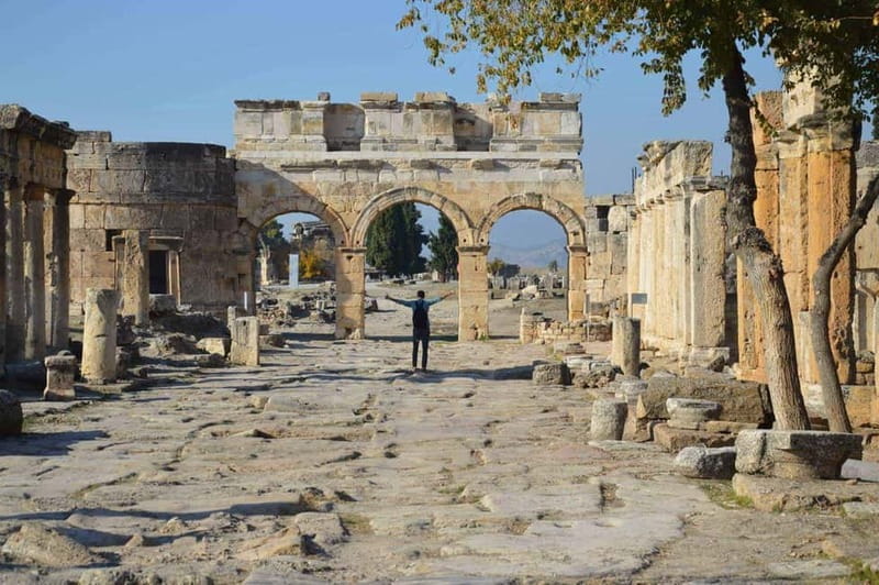 From Antalya/Kemer: Pamukkale & Hierapolis Day Trip w/Meals - Hierapolis ruins, when history becomes tangible