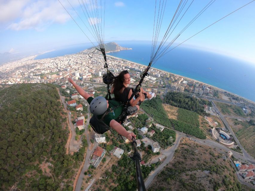 From Antalya/Side: Tandem Paragliding in Alanya - Getting to the takeoff area from Antalya and Side (the 2-hour coach reality)