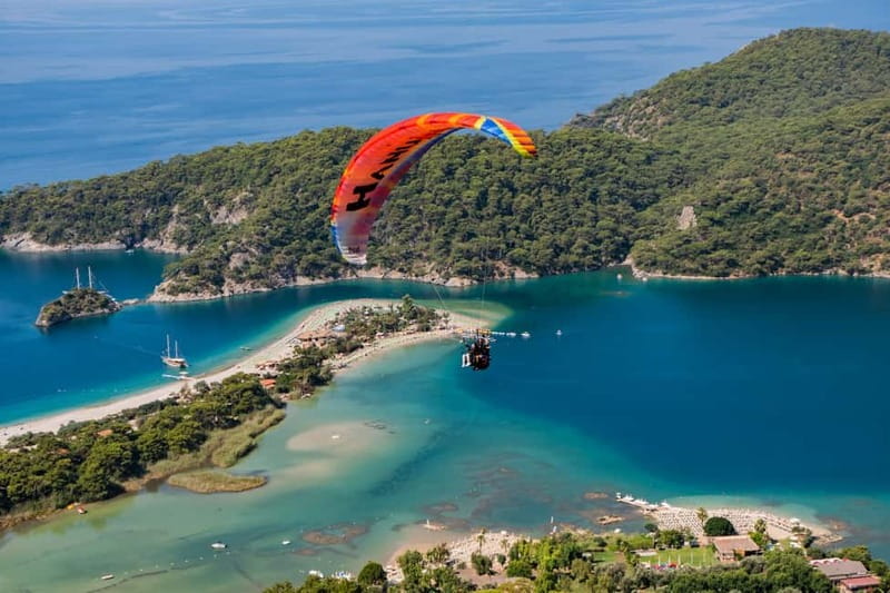 From Fethiye: Tandem Paragliding in Ölüdeniz - Key moments that make this tandem flight special