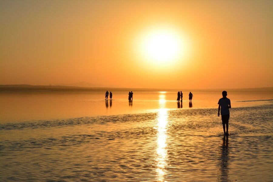 From Göreme: Salt Lake Tour at Sunset - Timing Matters: Pickup 3.5 Hours Before Sunset and a Long Road