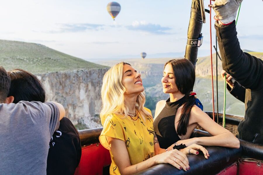 From Istanbul: 3-Day Cappadocia Tour with Balloon Ride - Devrent Valley: where you read the rocks like a comic book