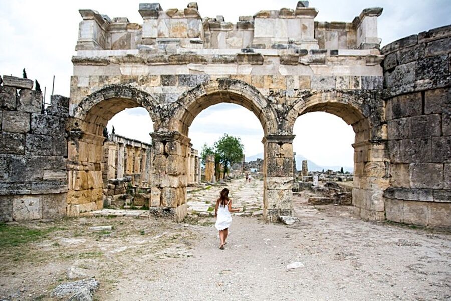 From Kusadasi and Selcuk: Pamukkale and Hiearapolis Tour - Pamukkale free time: Where to walk, photograph, and plan your swim