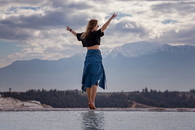Full-Day Pamukkale & Hierapolis Guided Tour w/Lunch from Antalya - Cotton Castle walking notes: How to enjoy the terraces