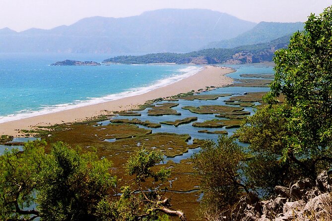 Full Day Turtle Beach Tour With Lake and Mud Baths From Marmaris - Guides, Group Size, and Why the Day Feels Fun