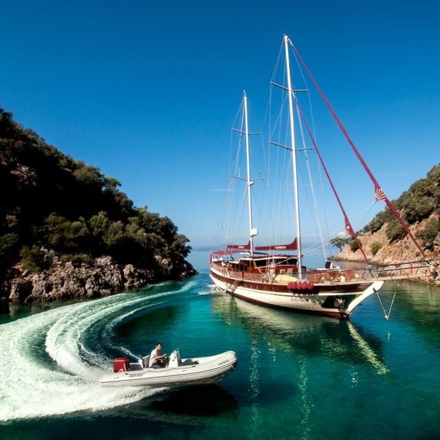 Gocek: 12 Islands Boat Trip - Yassıca Island swim break, rabbits and a classic clear-water moment