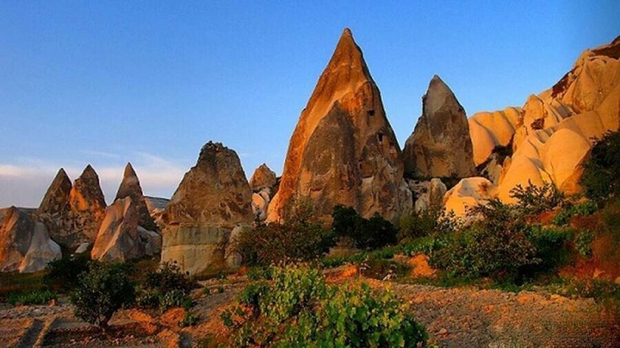 Göreme: Full-Day Customized Cappadocia Compact Itinerary - Turquoise Viewing and the Carpet to Crafts Through-Line