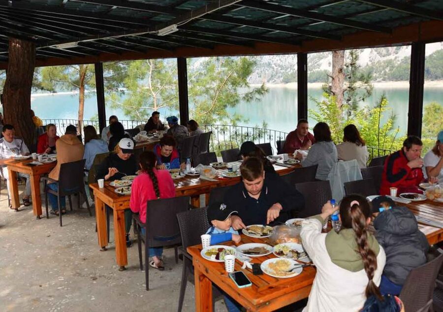 Green Canyon: Boot Tour with Lunch, Soft Drinks, & Transfer - Why Green Canyon feels easy from Side or Alanya