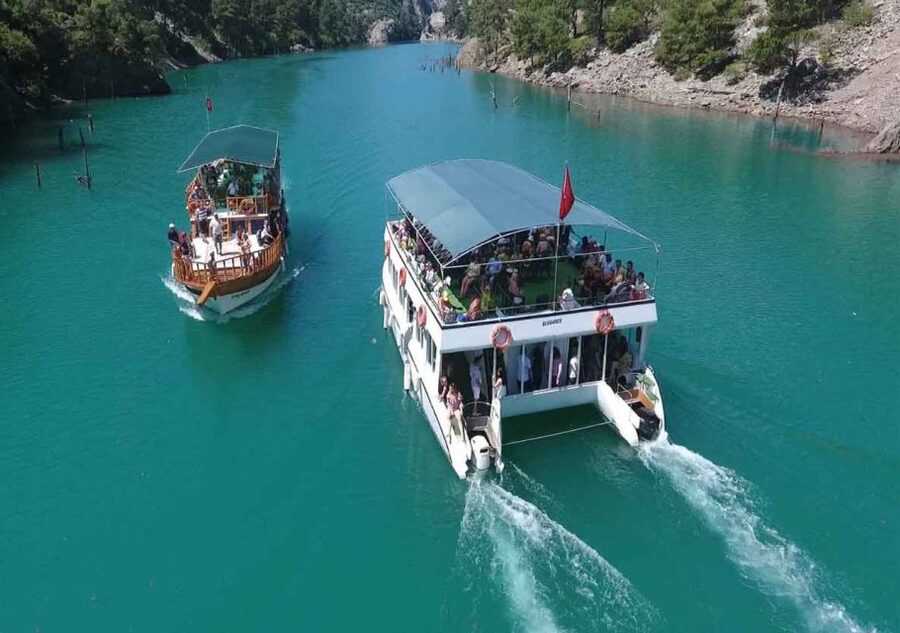 Green Canyon: Boot Tour with Lunch, Soft Drinks, & Transfer - Lunch with mountains in view: good value, but manage expectations