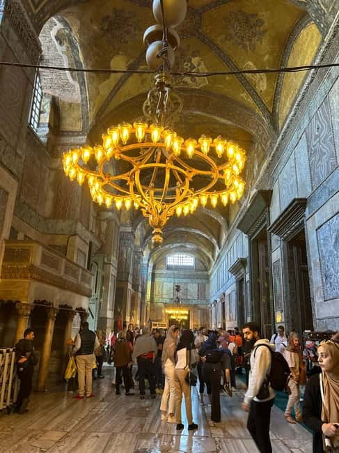 Hagia Sophia Skip-the-Line Ticket & Blue Mosque Audio Guide - Blue Mosque with free entry: why the second stop is worth it