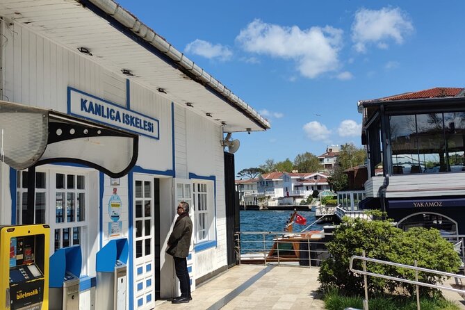 Half Day Bosphorus Cruise with Stopover on Asian Side - Asian-side stop at Kanlıca Meydanı: yogurt and quick photos