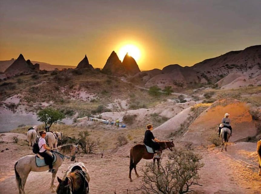 Horse Riding in Cappadocia - Choosing the right time for Red Valley light