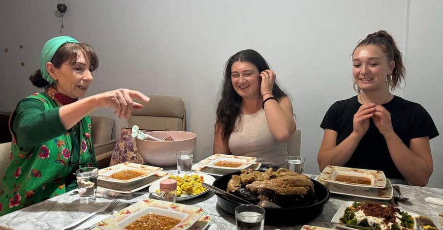 Istanbul Authentic Turkish Family Dinner with Eastern Family - Getting There From Old Town Without Stress