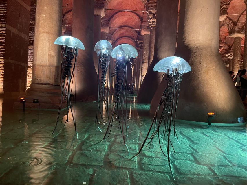 Istanbul: Basilica Cistern Skip-the-Ticket Line Entry - Audio guide vs guided tour: choosing the right listening style