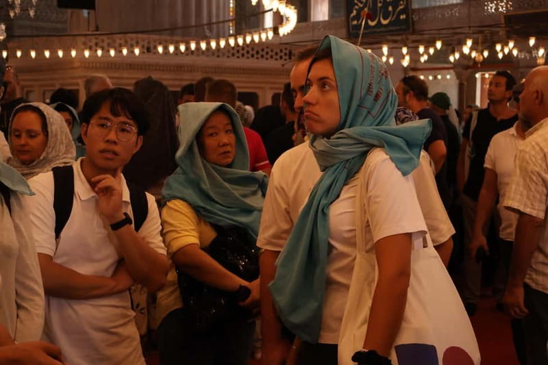 Istanbul: Blue Mosque, Basilica Cistern & Spice Bazaar Tour - Clothing, shoes, and on-the-ground realities that affect your experience