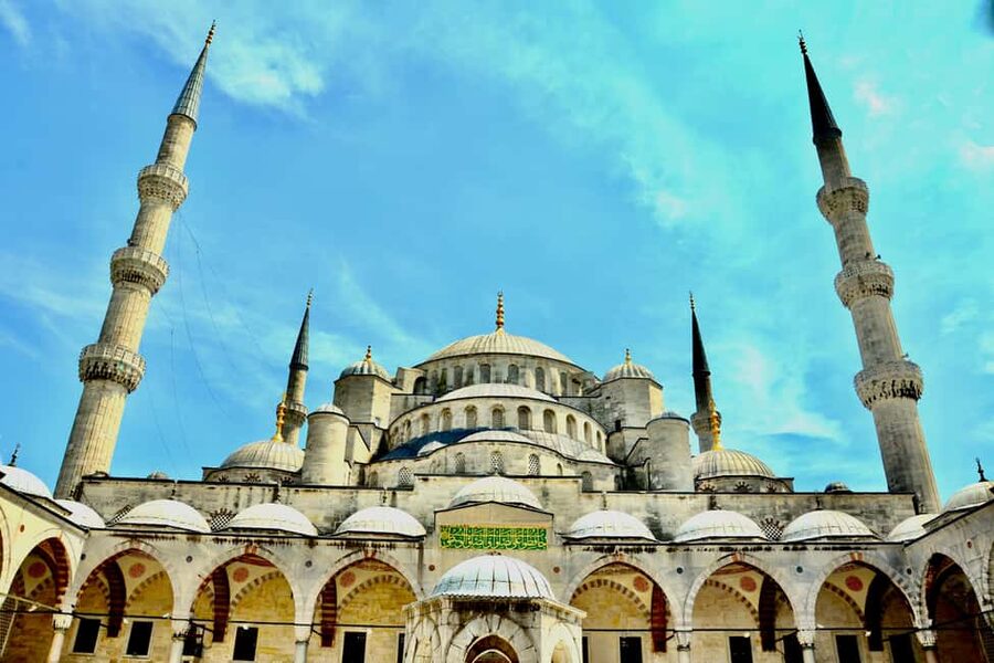 Istanbul Blue Mosque Guided Tour - Wheelchair access, with a clear reality check