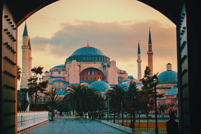 Istanbul: Blue Mosque, Hagia Sophia, & Basilica Cistern Tour - Guide Quality and Pacing: What You’re Actually Paying For